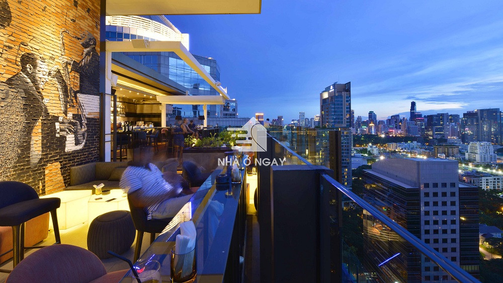 sky-bar-tren-cao.jpg