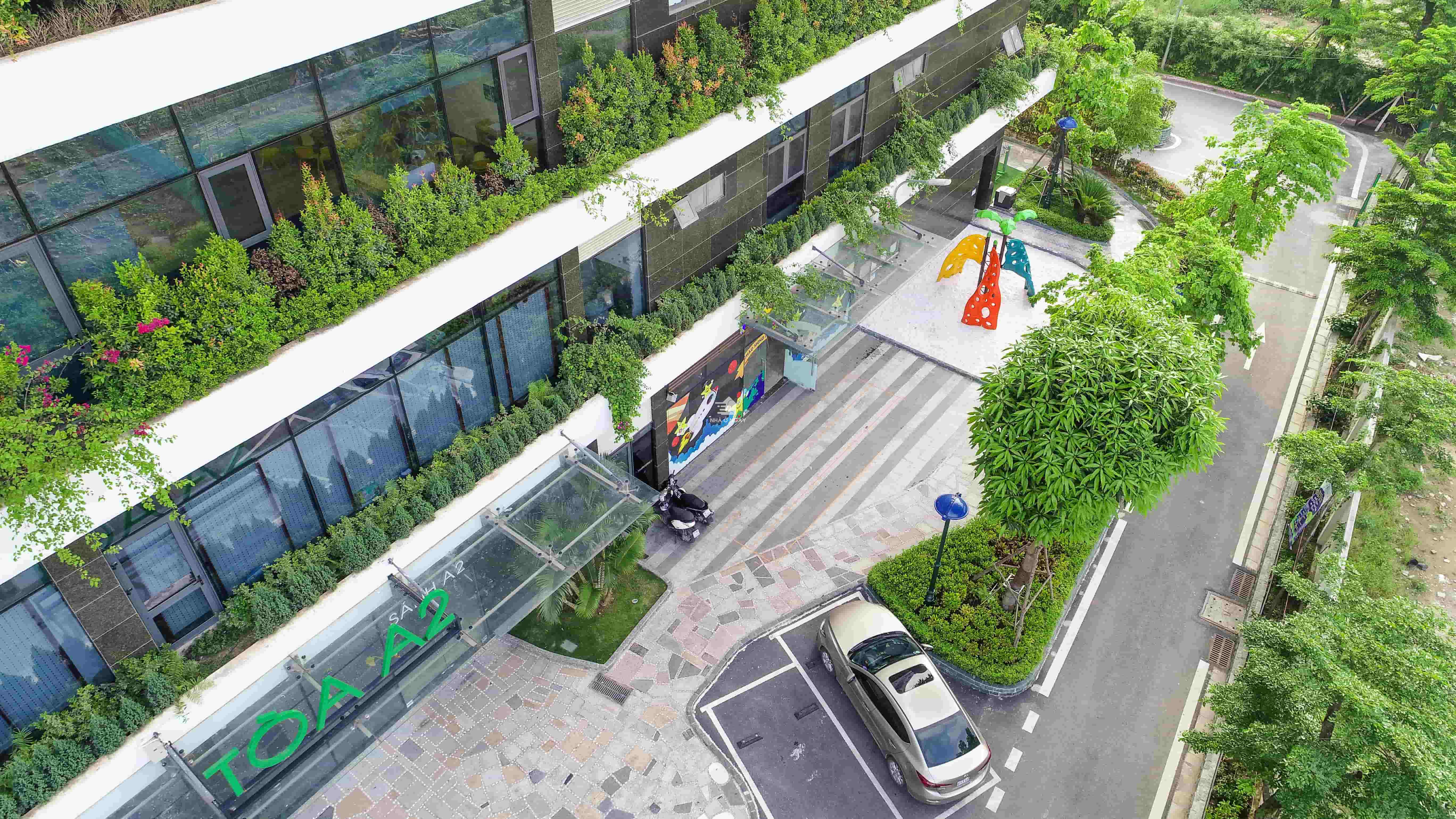 canh-quan-ecolife-capitol-9-min.jpg