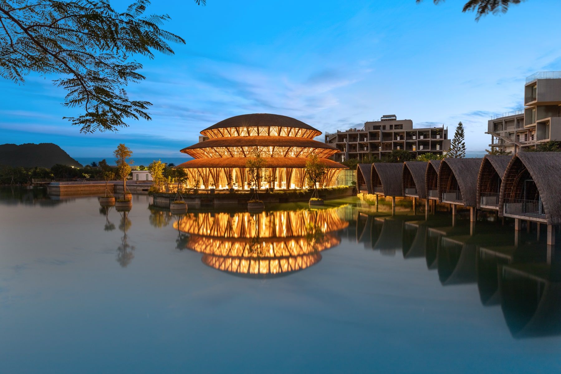 nha-mau-vedana-resort-4.jpg