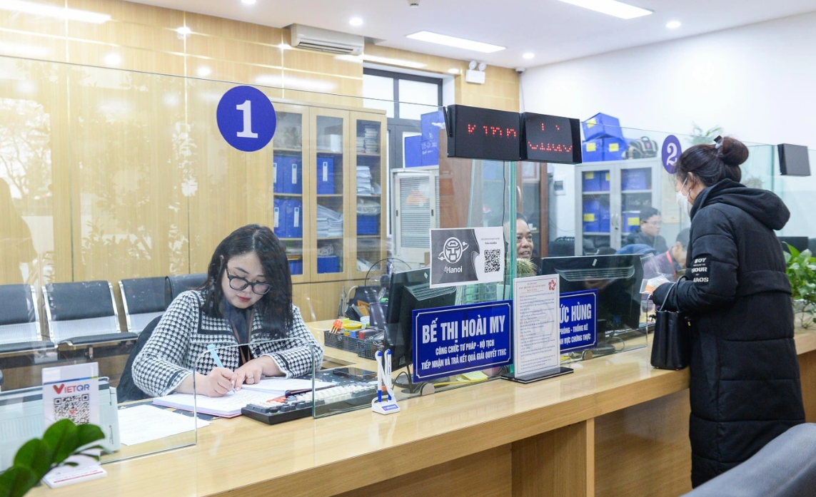 Người dân không còn phải xếp hàng đi xin giấy phép xây dựng