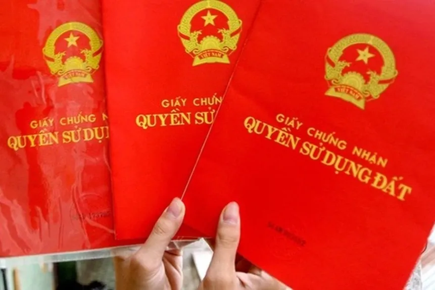 Sổ đỏ bị sai thông tin, cần làm gì