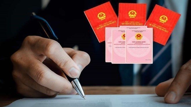 Mua bán đất đã có sổ đỏ: Cấp sổ mới hay đính chính sổ cũ?