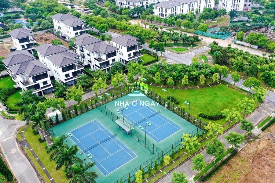 1755926547075-san-tenis-khu-biet-thu-ha-do-hoai-duc.jpg